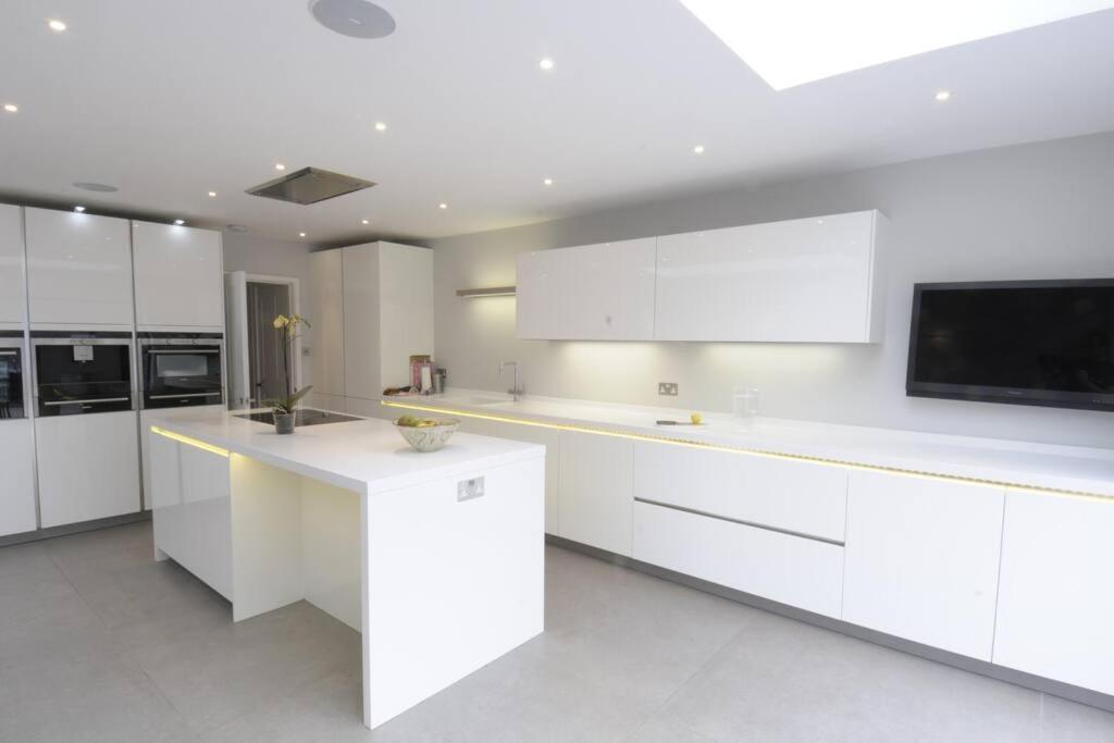 Four Bedroom Modern Victorian Wandsworth House Londyn Zewnętrze zdjęcie